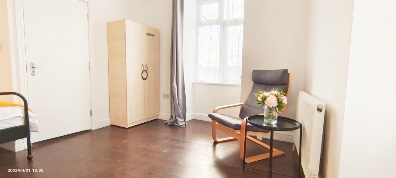Appartement Acacia Flat 189 In Wembley à Londres Extérieur photo