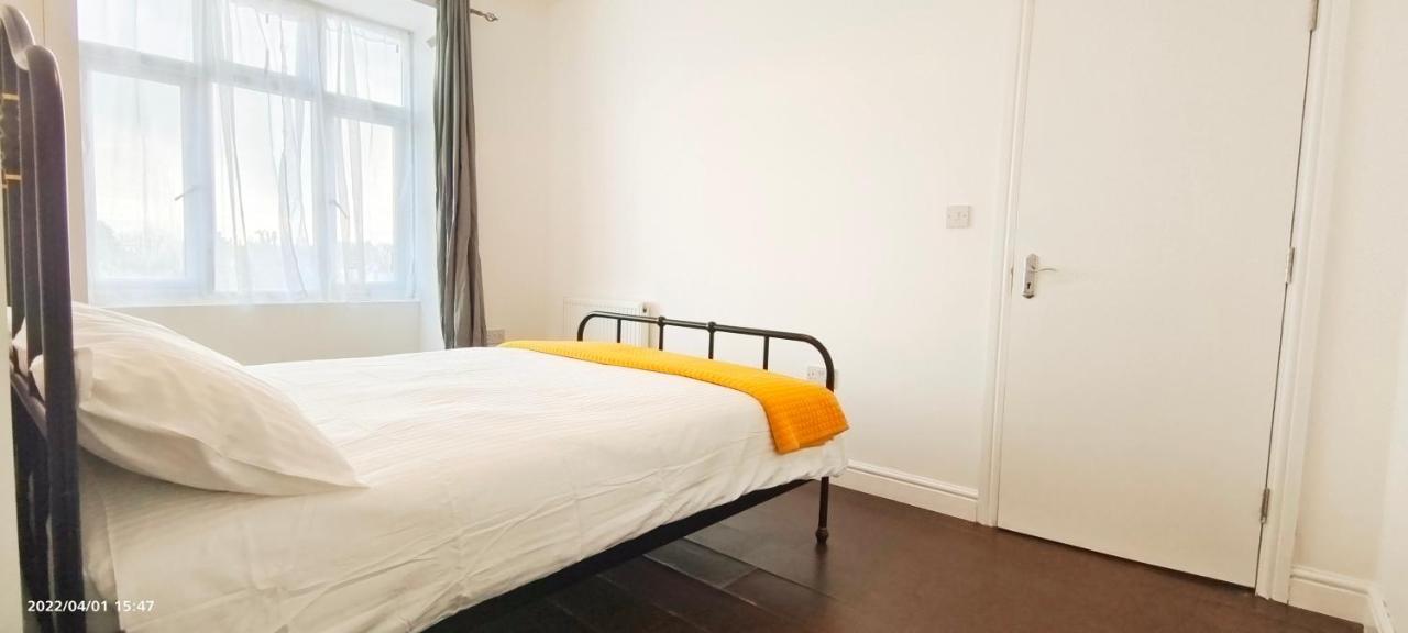 Appartement Acacia Flat 189 In Wembley à Londres Extérieur photo